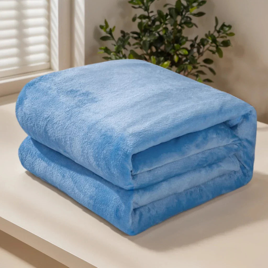 Cozy Fleece Blanket for Home